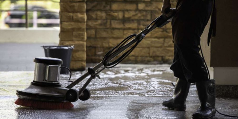 5 Advantages of Commercial Cleaning Services for Business Owners